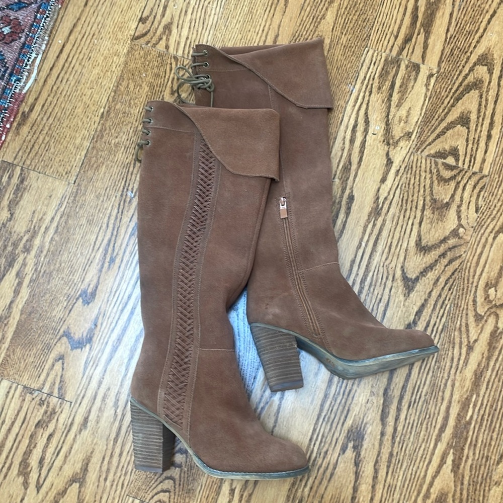 Beautiful Versatile Spicca Size 7 Suede Stacked Heel Boots 70’a Vibes